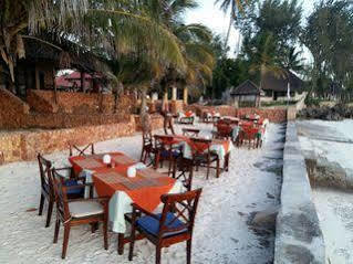 Swahili Villa Coco 2Br Apartment 700M To Beach Mombasa Exterior photo